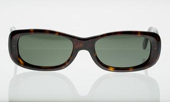 SOLGLASÖGON, Giorgio Armani.