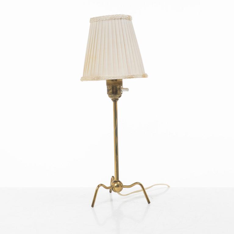 Harald Notini, a table lamp model 15490, Arvid Böhlmarks Lampfabrik, Stockholm, 1940s.