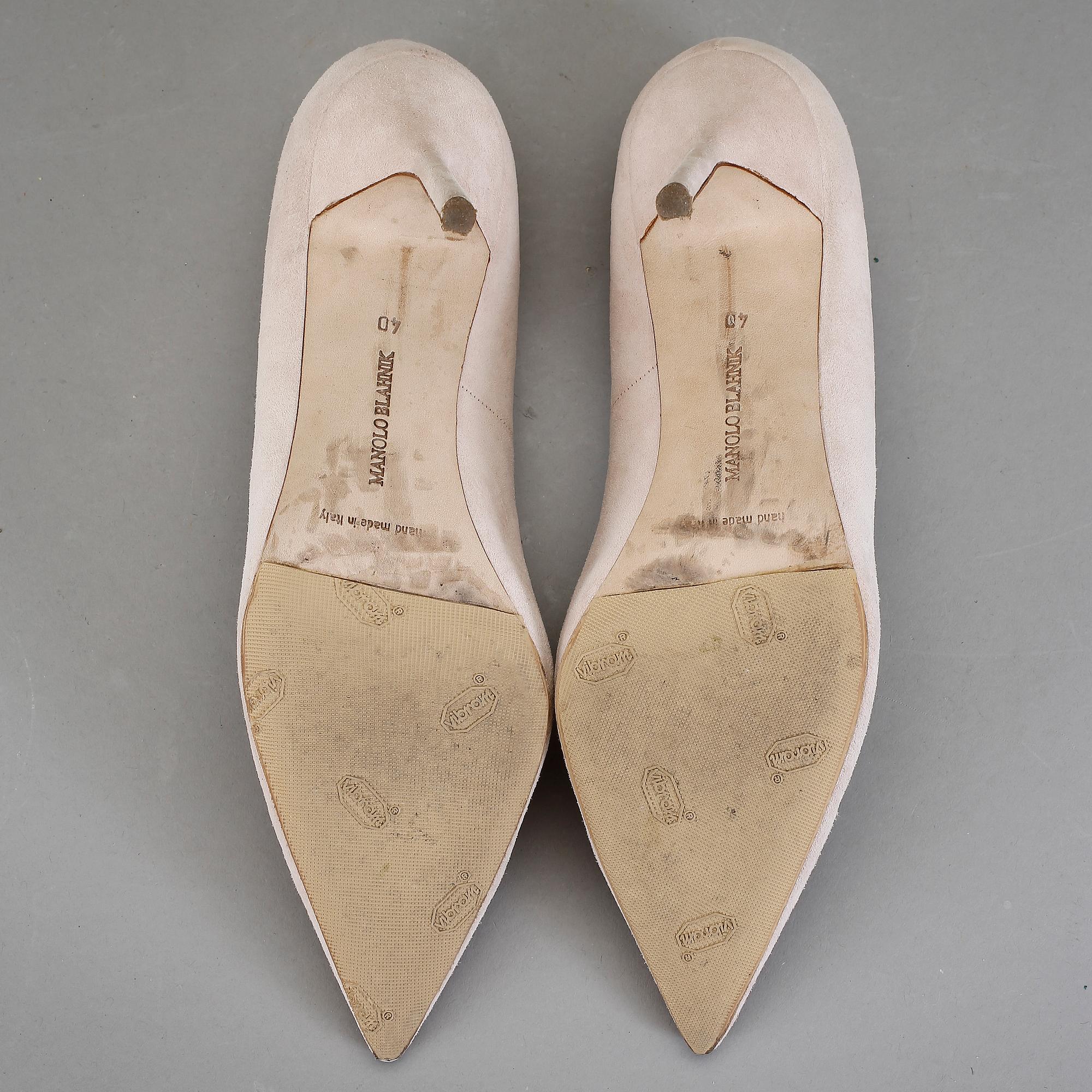 SKOR, ett par pumps, Manolo Blahnik.