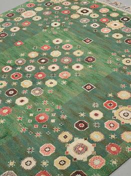 Barbro Nilsson, A CARPET, "Gröna rabatten", knotted pile, ca 329,5 x 229,5  cm, signed AB MMF BN.