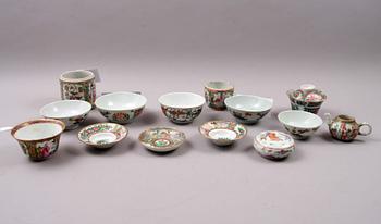 PARTI PORSLIN, 13 delar, Kina, bl a Kanton, 1800-1900-tal.