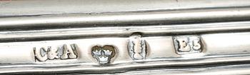 PARFYMFLASKOR, ett par, samt ASKAR, ett par, silver och glas, Sverige, 1857-77.