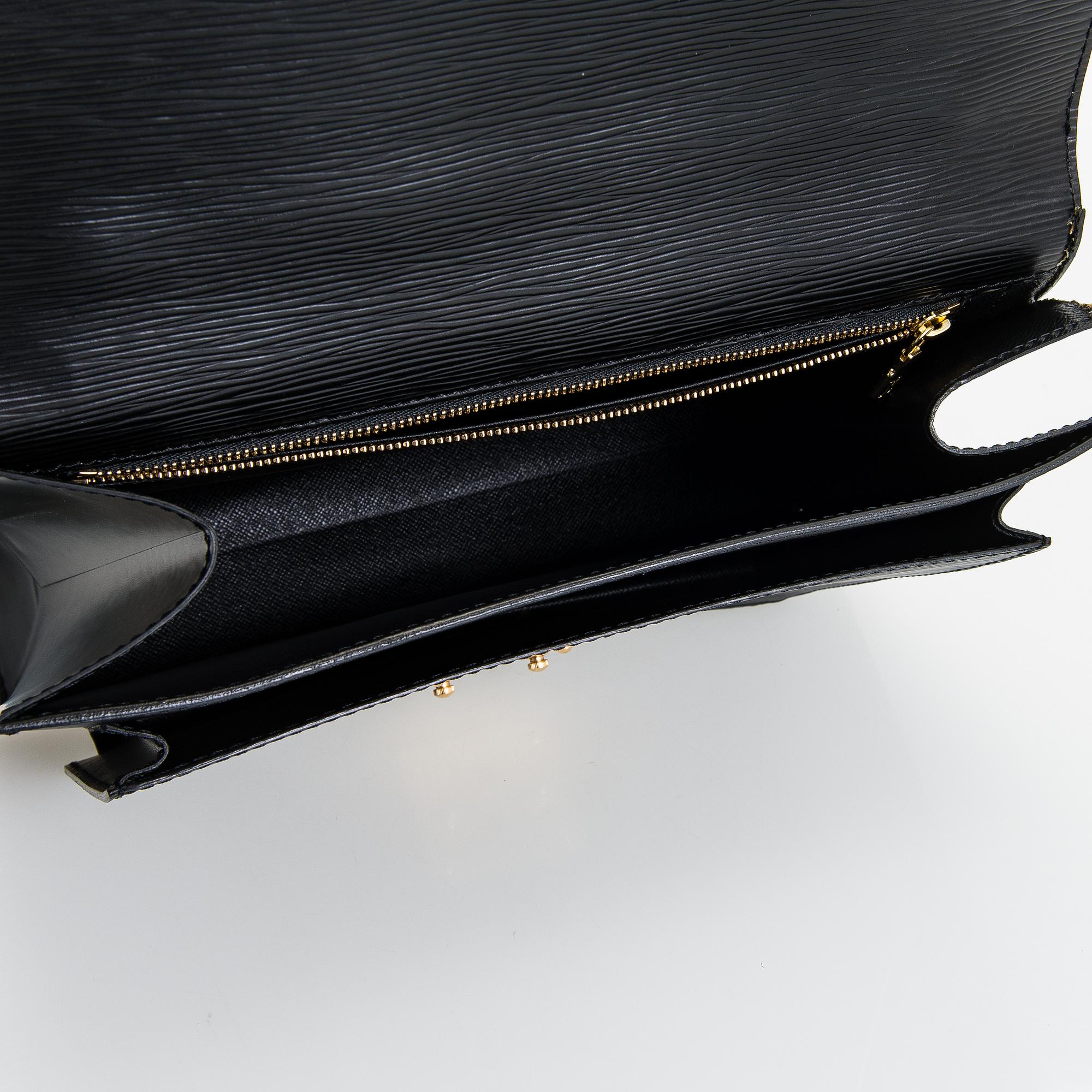 Louis Vuitton, Epi Leather 'Monceau' Bag.