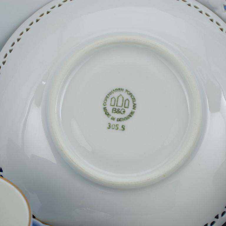 KAFFESERVIS, porslin, 37 delar, "Måsen", Bing & Gröndal, Danmark, 1900-talets andra hälft.