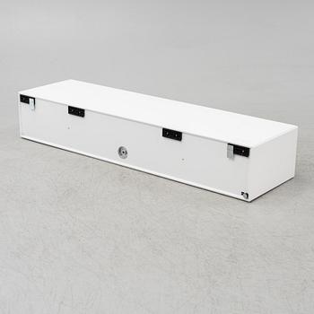 Väggskåp, "Octave", Montana, samtida.