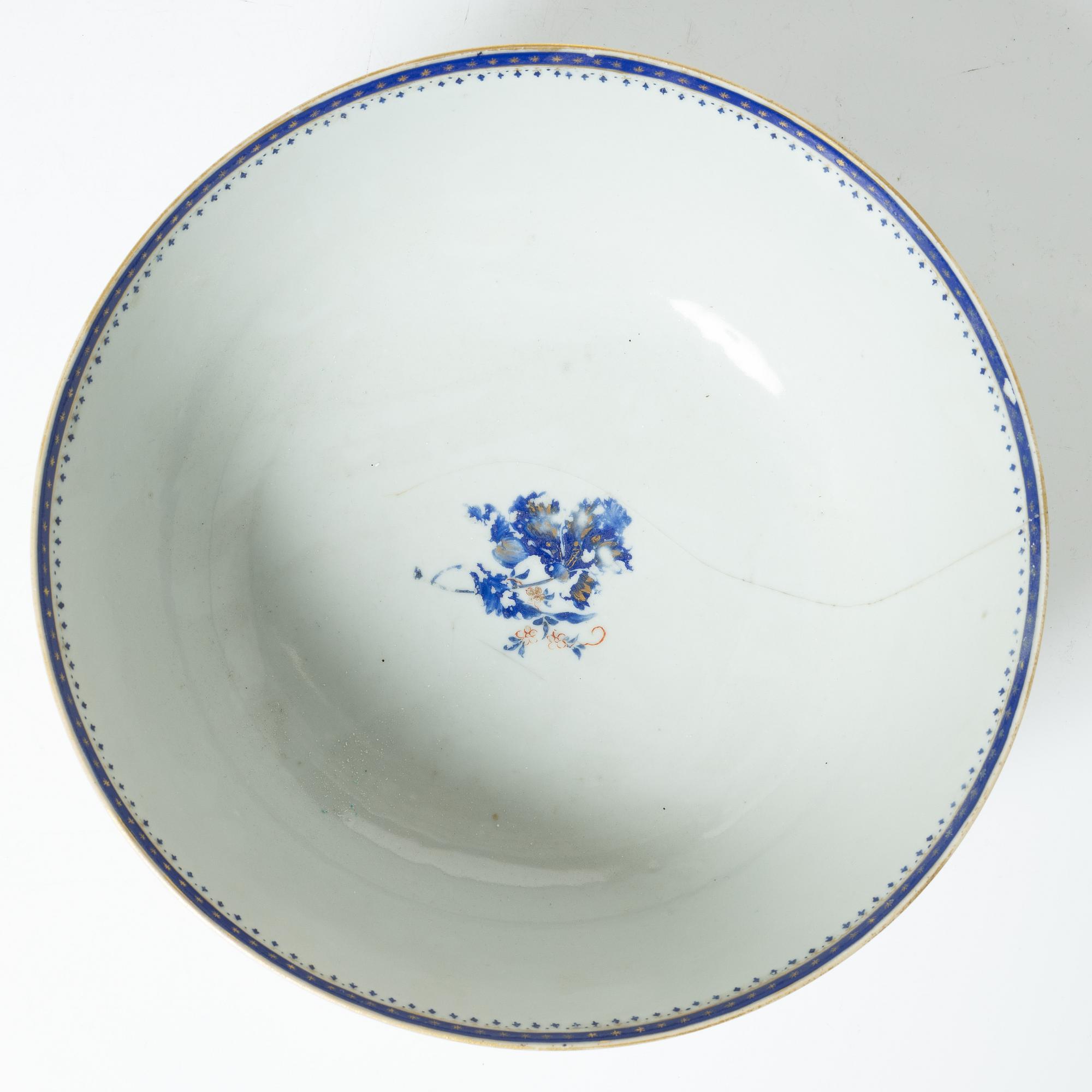 Bålskål, kompaniporslin, Kina, Qingdynastin, Jiaqing (1796-1820).