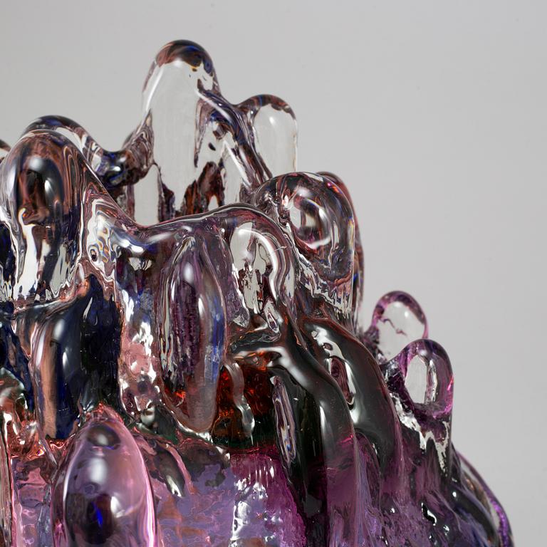 GÖRAN WÄRFF, a glass sculpture from Kosta Boda.