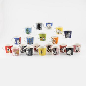 20 porcelain Moomin mugs, Arabia, Finland.