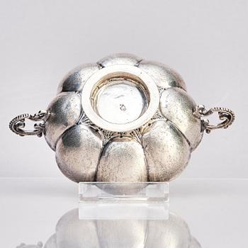Brännvinsskål, silver, Skandinavien 16-/1700-tal. Oidentifierad mästarstämpel. Barock.