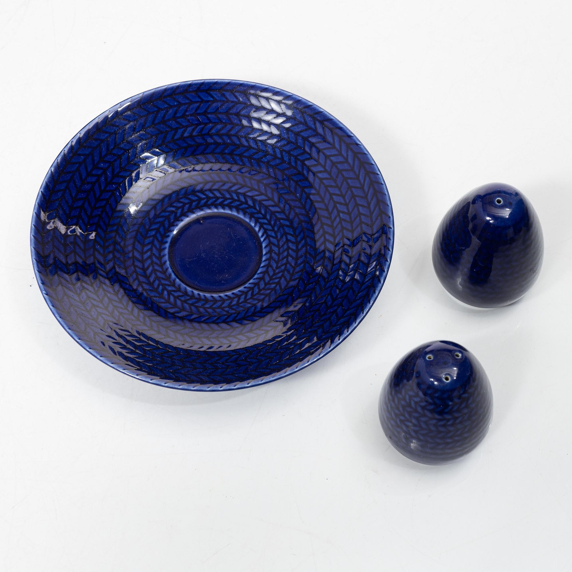 Hertha Bengtson, service pieces 34 pcs, stoneware, "Blue Fire", Rörstrand.