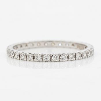 Ring, full eternity, 18K white gold with brilliant-cut diamonds.