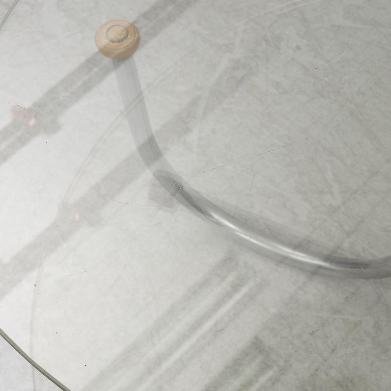 Coffee table, model B330, Thonet.