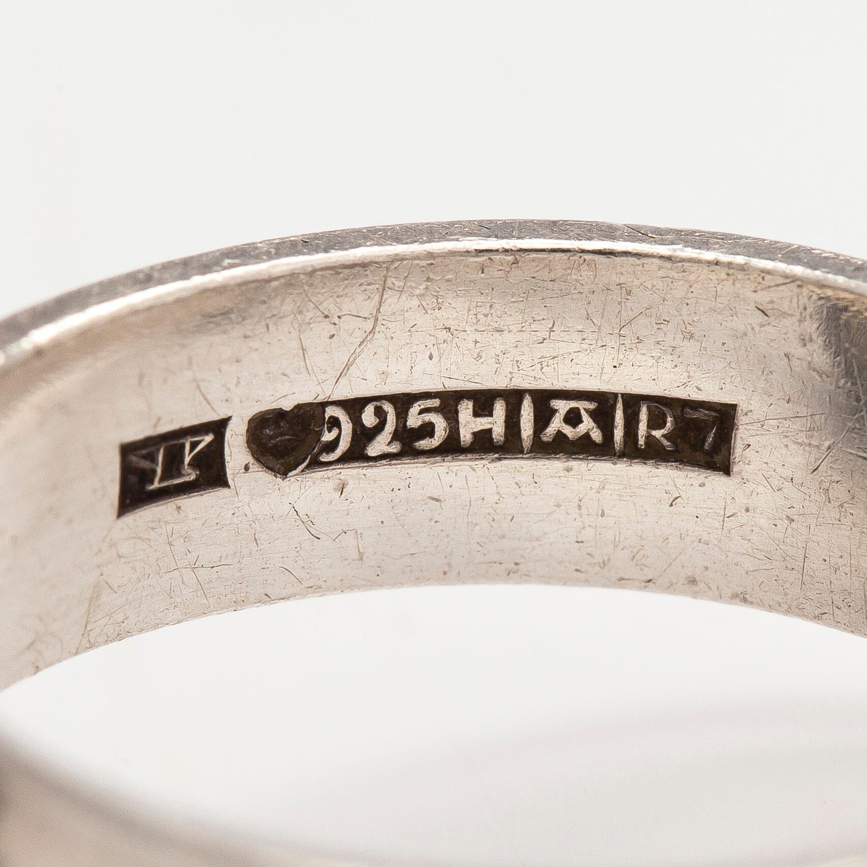 Elis Kauppi, sormus, karneoli, hopea, Kupittaan Kulta, Turku, 1970.