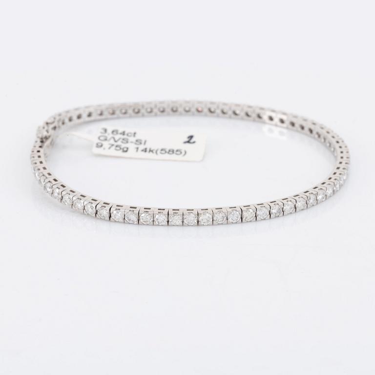 Tennisarmband med briljantslipade diamanter.