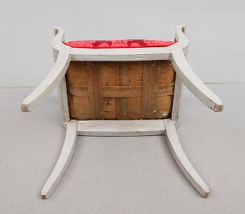 TABURETT, 1800-talets första hälft.
