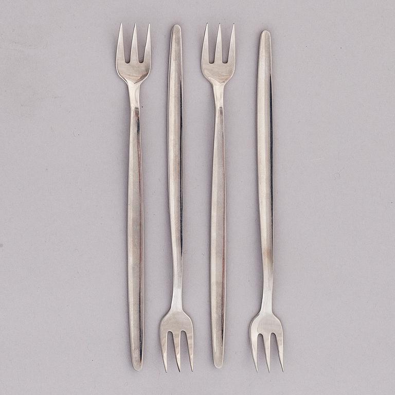 ILMARI TAPIOVAARA 1960s 122-piece Set of Polar Flatware for Hackman, Finland.