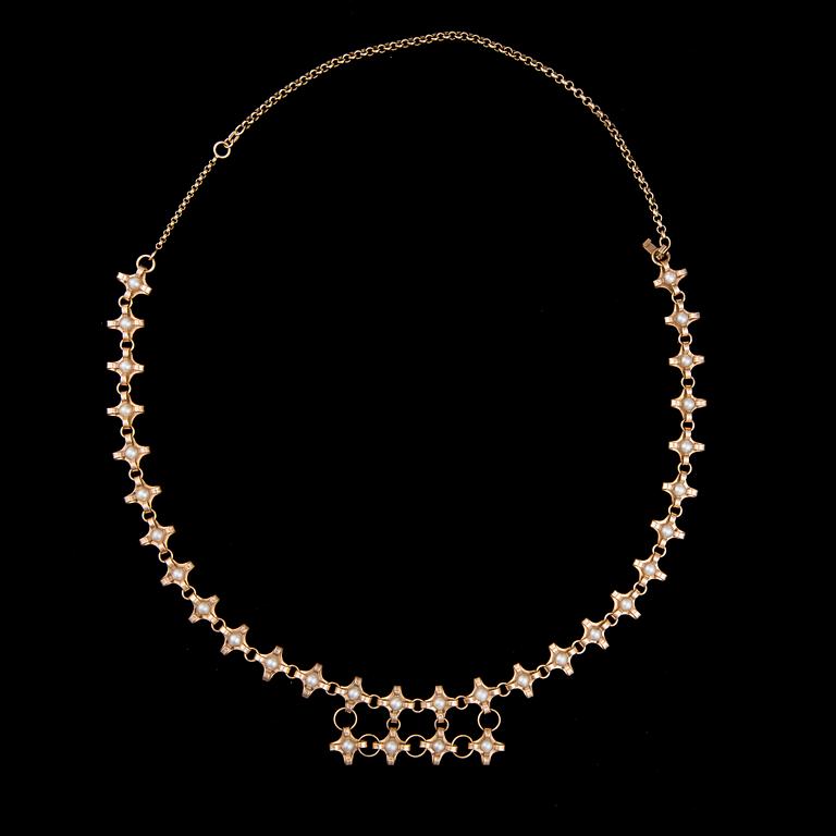 ELIS KAUPPI, A NECKLACE, 14K gold, pearls, Kupittaan Kulta.