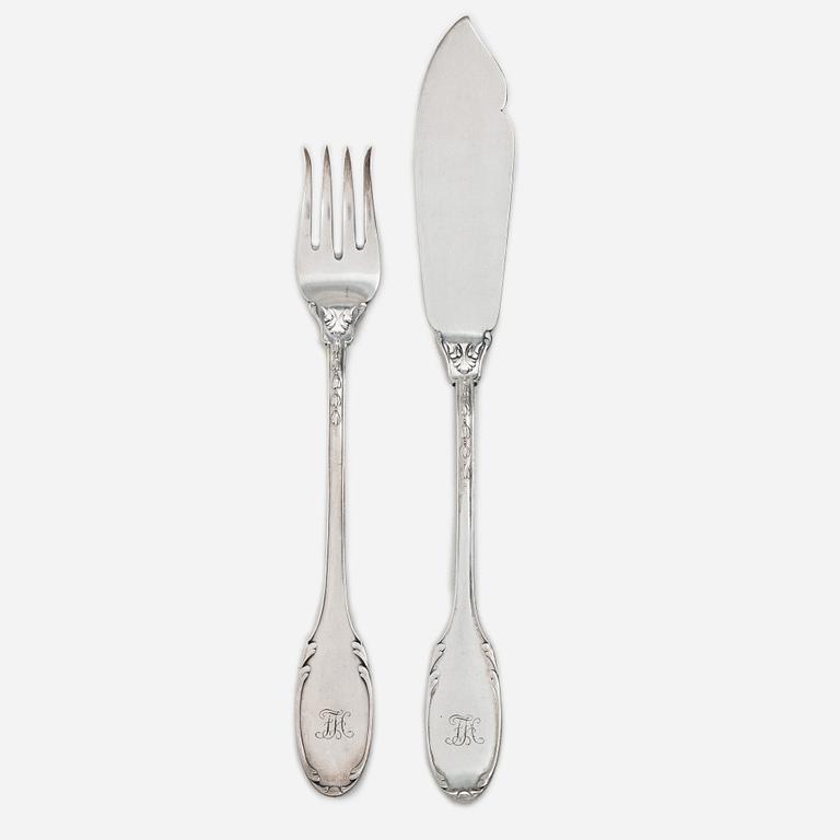 W.A. Bolin, Fiskbestick, 24 delar, silver, modell F, Stockholm 1927.