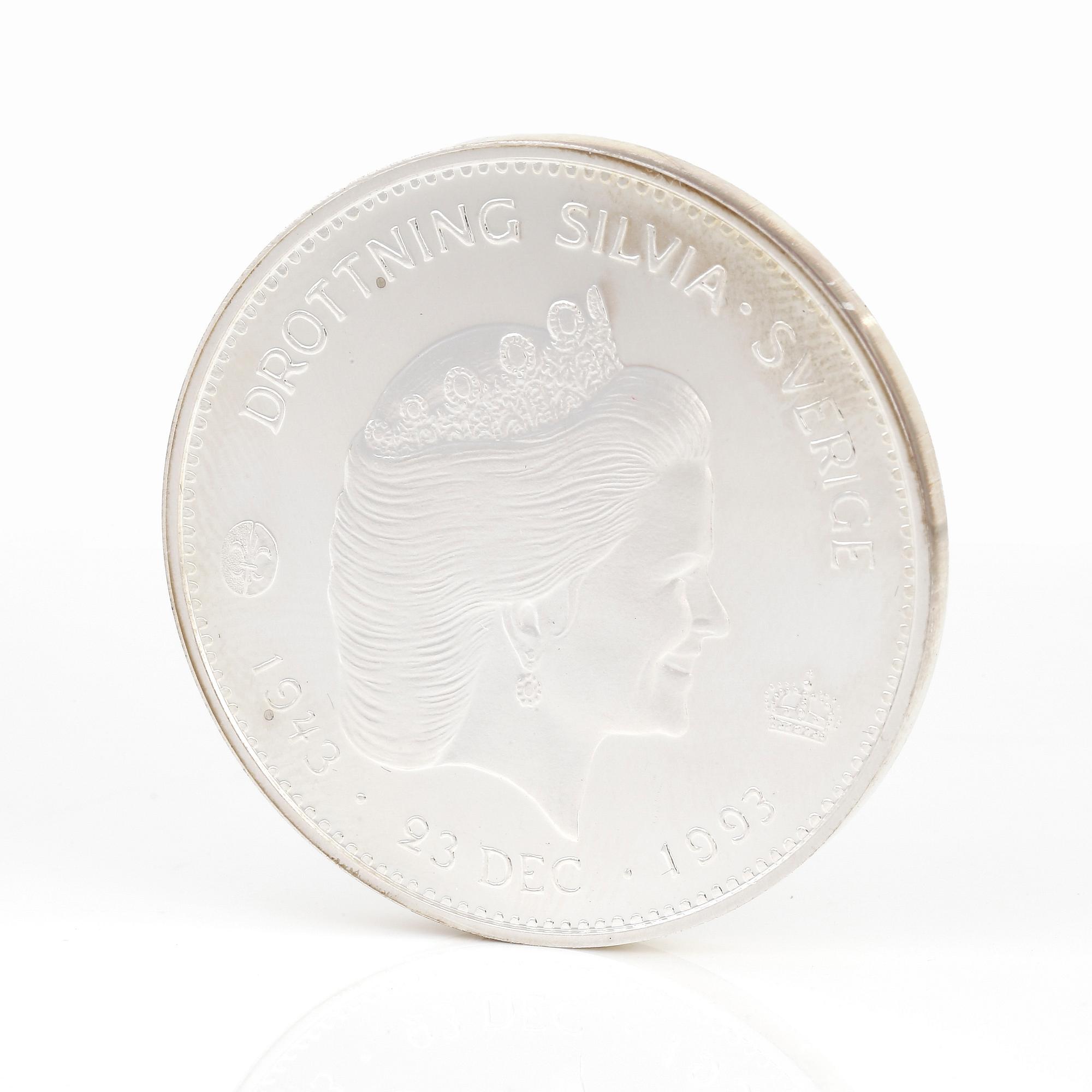 MYNT, 2 st, guld respektive silver, Drottning Silvia minnesmynt 1993.