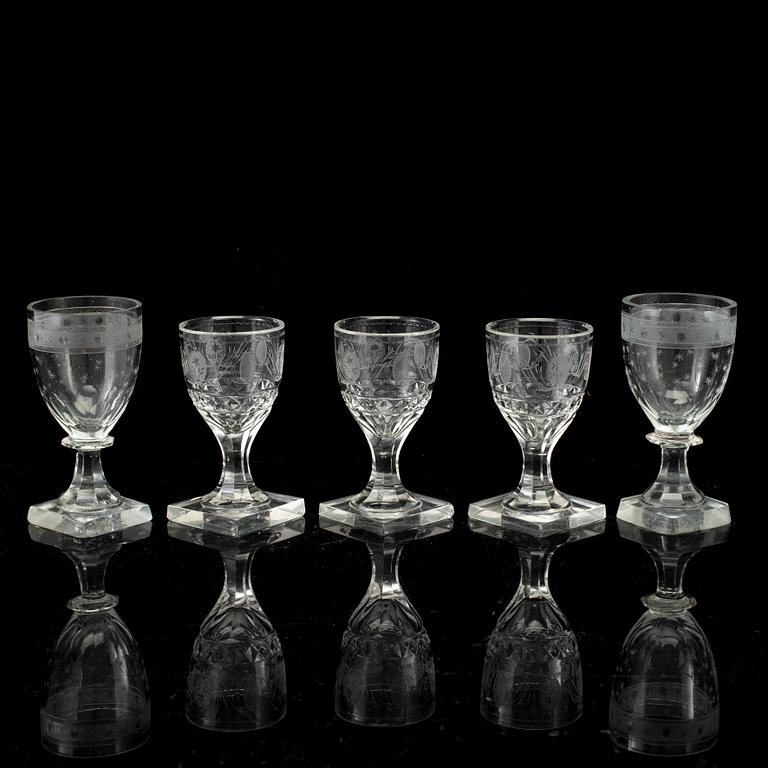 VINGLAS, 5 st, glas, 1800-tal.