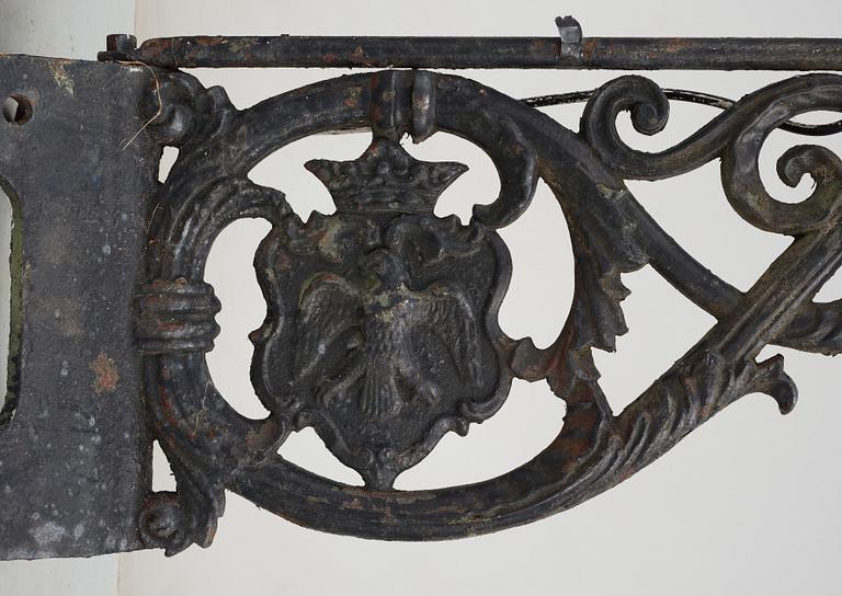 GATUBELYSNING, 1800-talets slut.