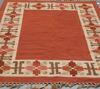 A CARPET, "Klostergård", flat weave, ca 248-249 x 162-164 cm, signed FF (Swedishdesign: the company AB Fredrik Fiedler).