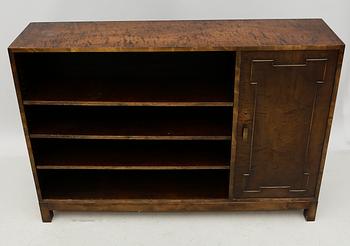 SKÅP/BOKHYLLA, 1900-talets första hälft.