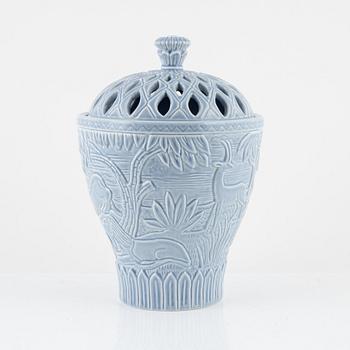 Gunnar Nylund, a stoneware urn with cover, Rörstrand, Sweden.