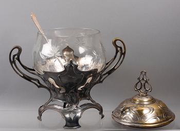 BÅLSKÅL, glas och nysilver, jugend, 1900-talets början. Troligen Tyskland.