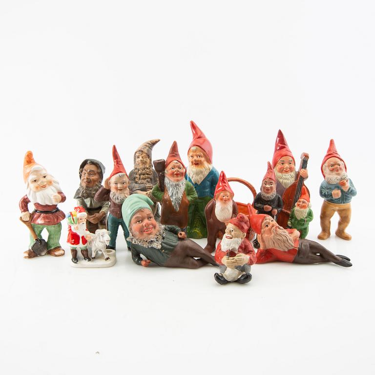 A collection of gnomes 15 pcs mostly Germany 20th century.