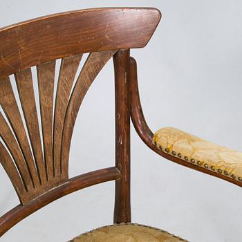 Thonet, 6 stolar, karmstol och soffa, Österrike, 1900-talets början.