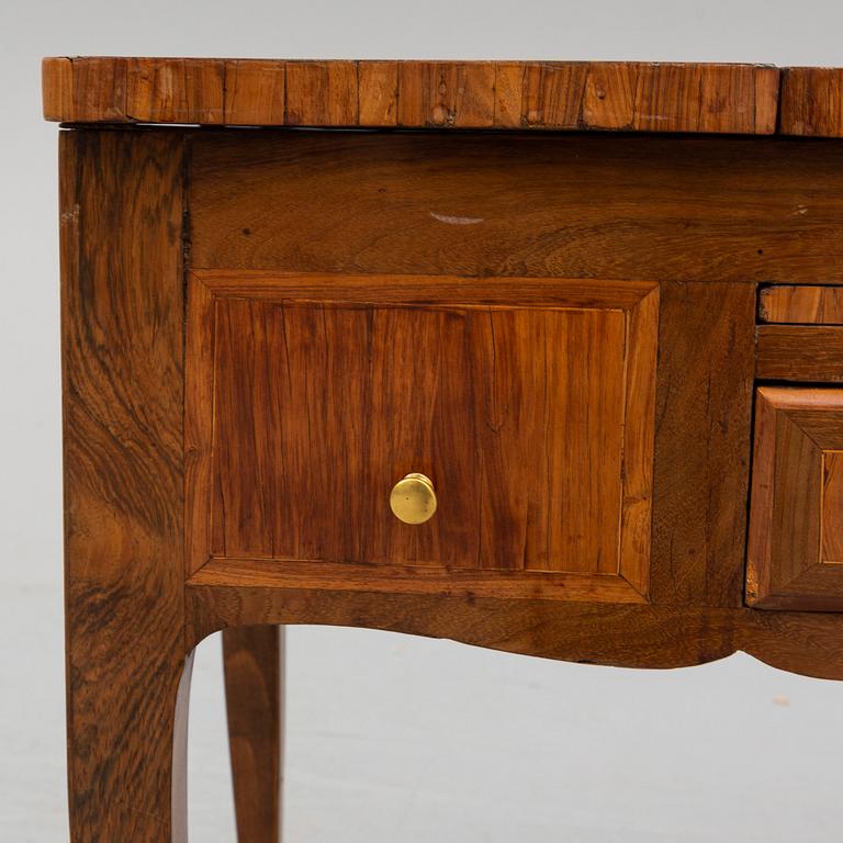 TOALETTBORD, 1700-tal.