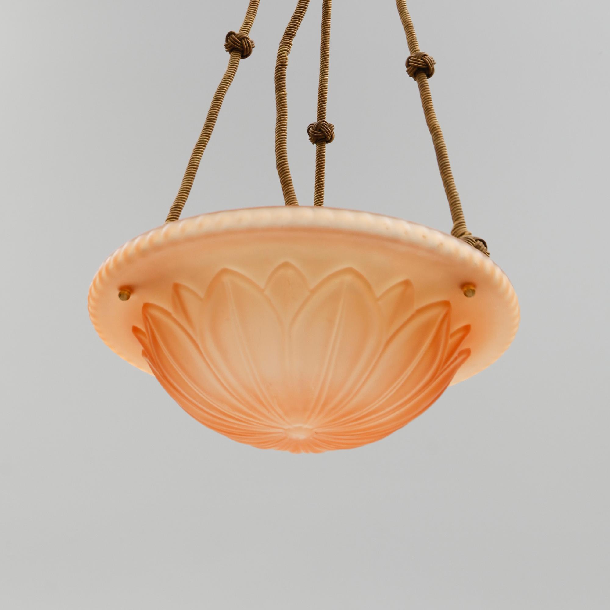 TAKAMPEL, glas, 1920-/30-tal. Höjd ca 65 cm.