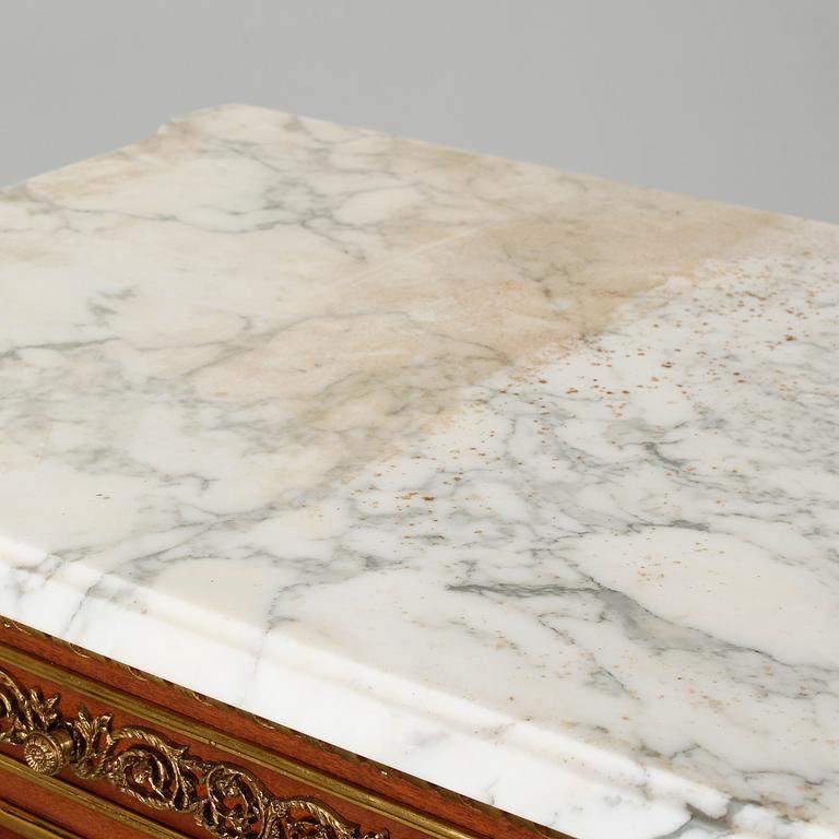 A Louis XVI style chest of drawers, second half of the 20th century.