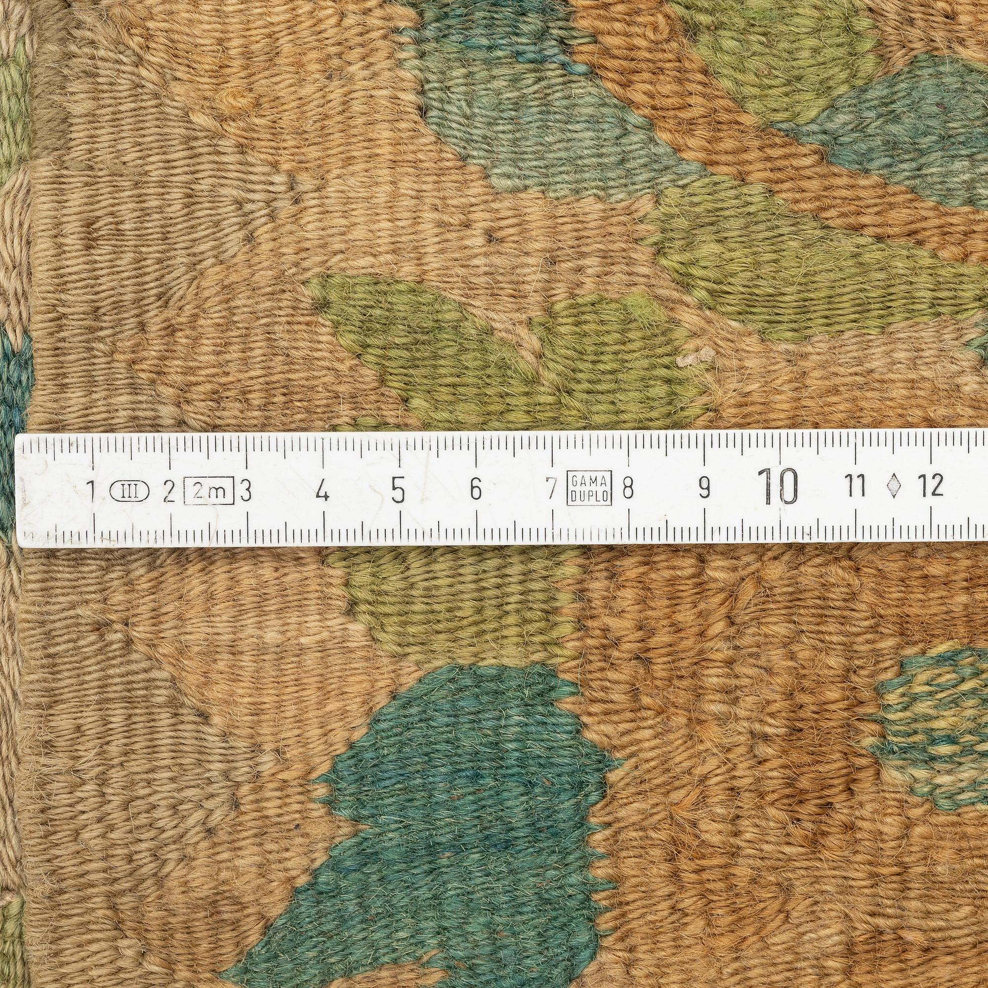 An Antique Bessarabian kilim, c. 270 x 184 cm.