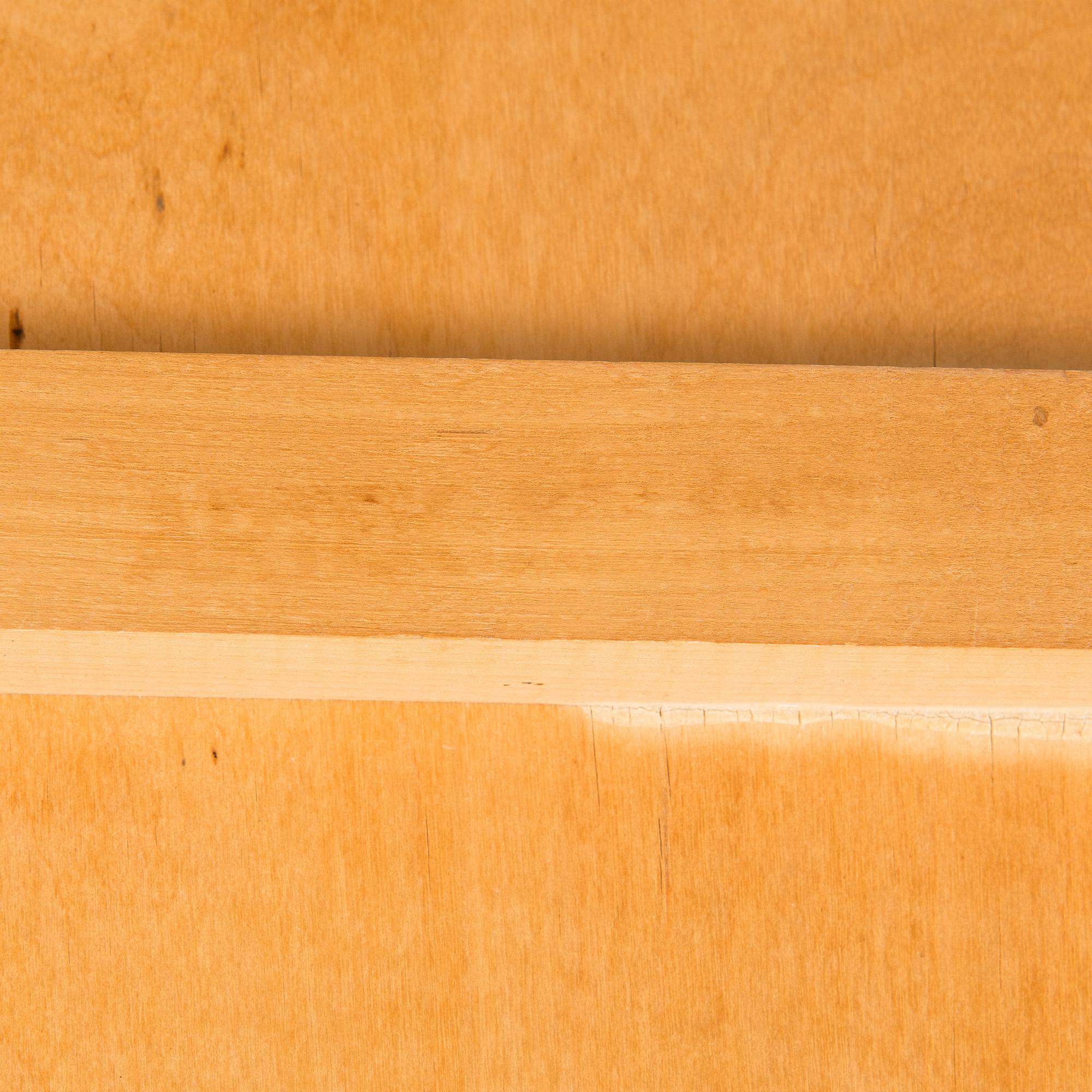 Alvar Aalto, bord, modell 82 för O.Y. Huonekalu- ja Rakennustyötehdas A.B. 1900-talets mitt.