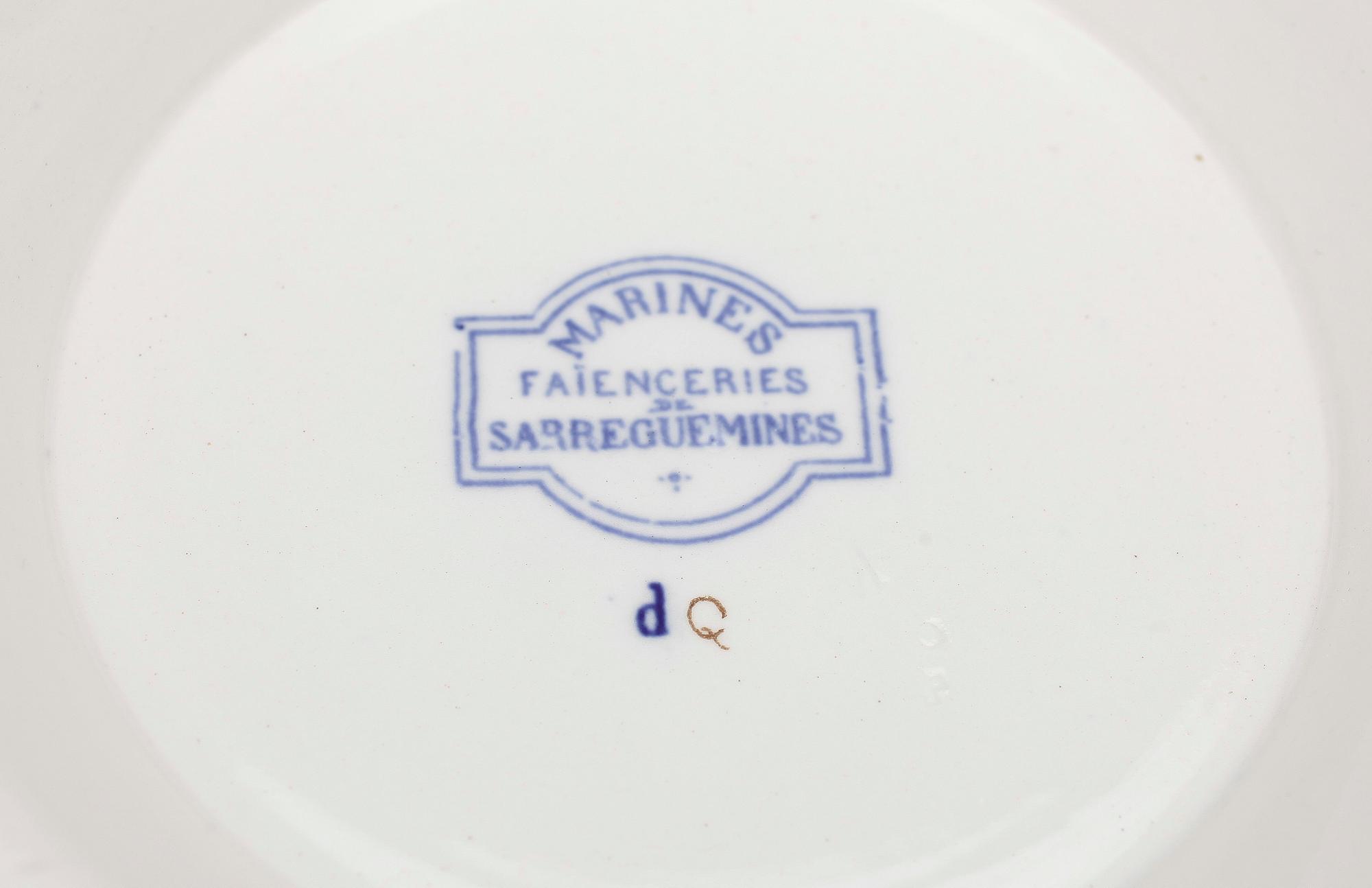 MATSERVIS, 57 delar, "Terre de fer Vermont feres", Paris, omkring 1900.