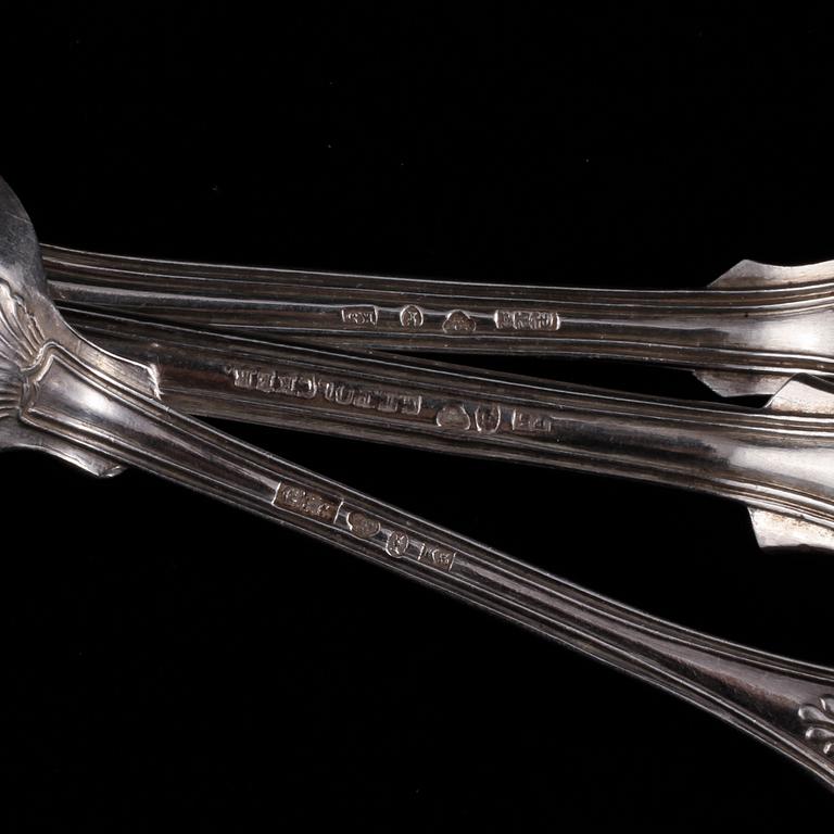 PARTI BESTICK, 31 delar, silver, mestadels Gustaf Theodor Folcker, Stockholm, 1800-tal. Vikt 1455 g.