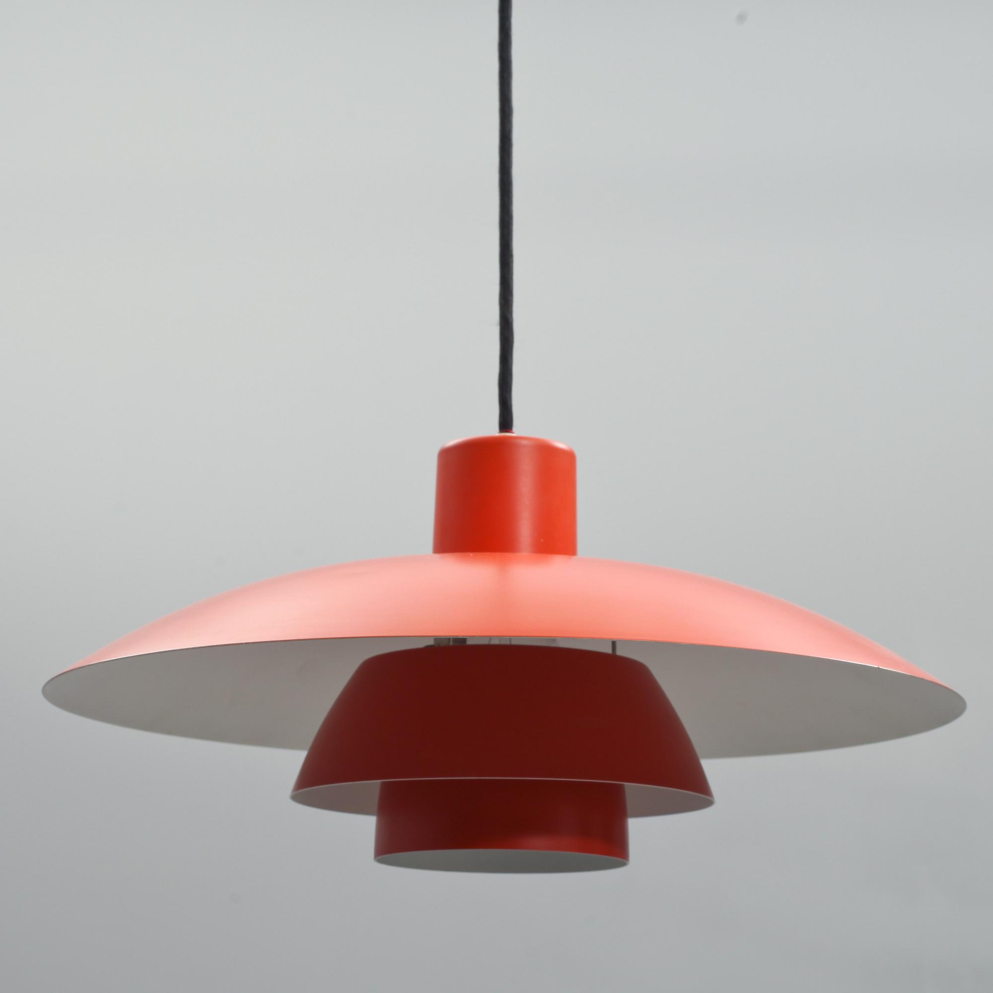 TAKLAMPA, PH. Poul Henningsen för Louis Poulsen. Danmark 1970-tal.