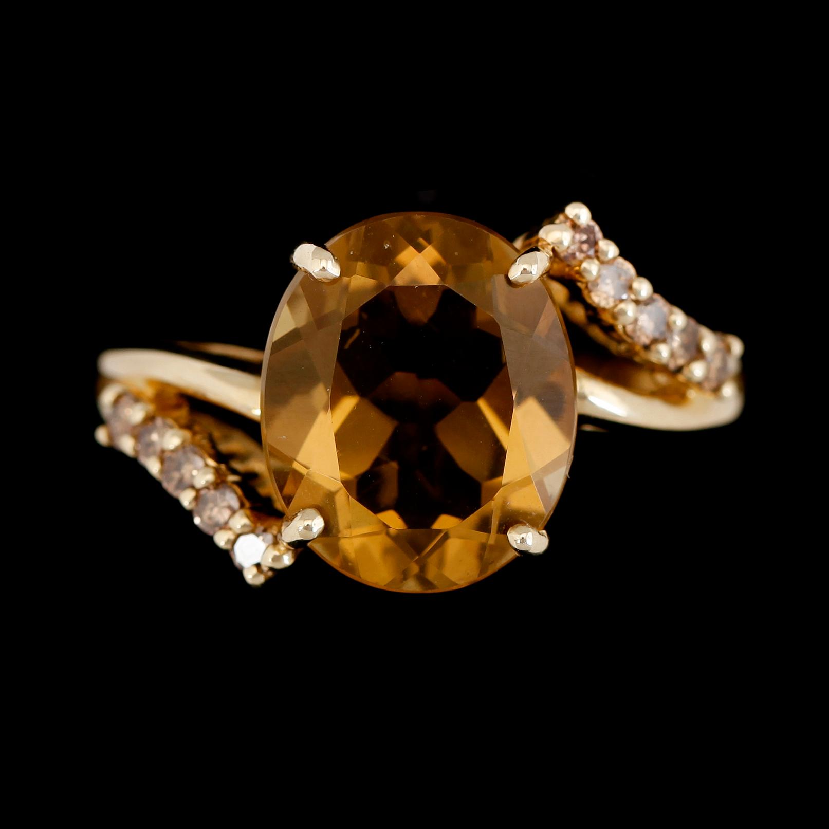 RING, 14K guld och gultonad kvarts. Total vikt ca 4 g.