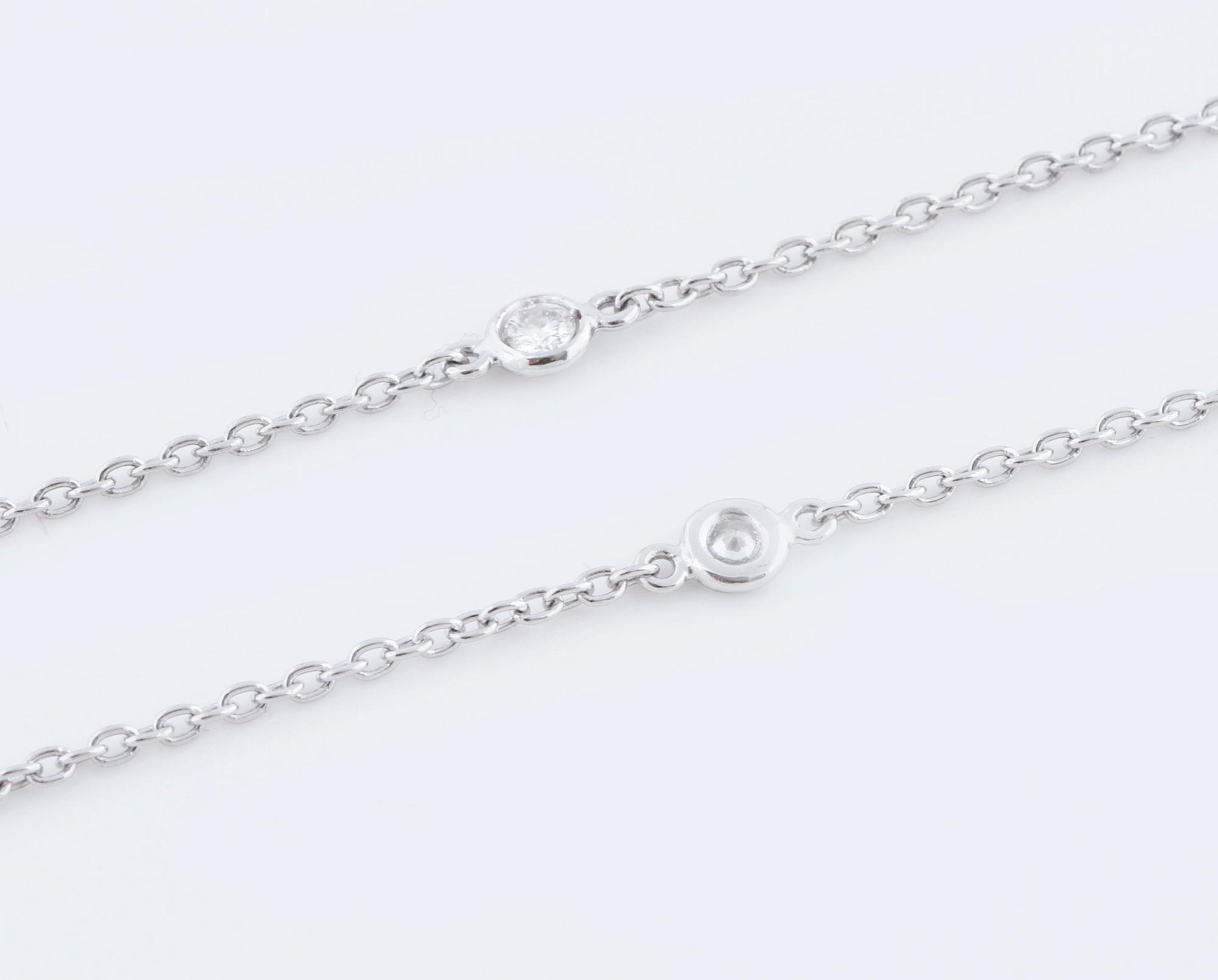 A ca 0.45 cts brilliant cut diamond necklace.