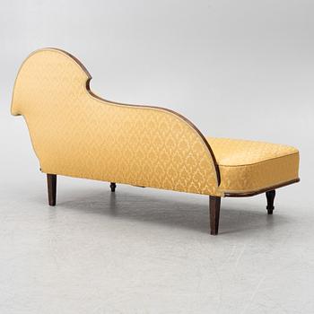 Chaise longue, late 19th century.