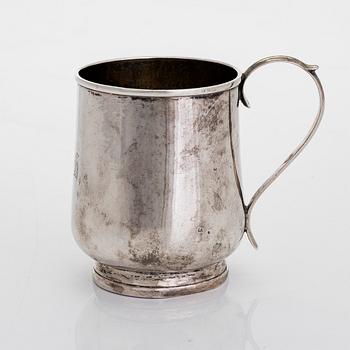 A late 19th-century silver mug, maker's mark ET, Ekenäs, Finland 1883.