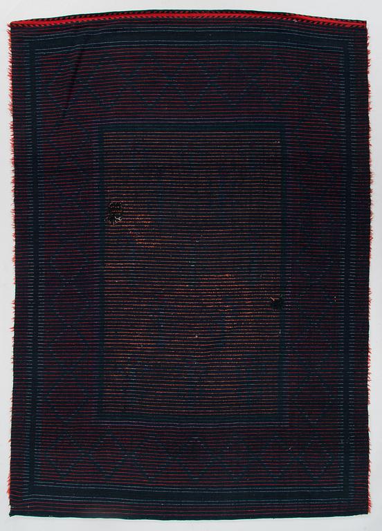 A 19th Century Finnish folkart long pile ryijy-rug. Circa 200 x 140 cm.