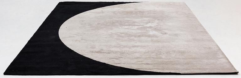 Rodolfo Dordoni, Matta, "Dibbets Circle", Minotti, Italien. ca 350 x 250 cm.