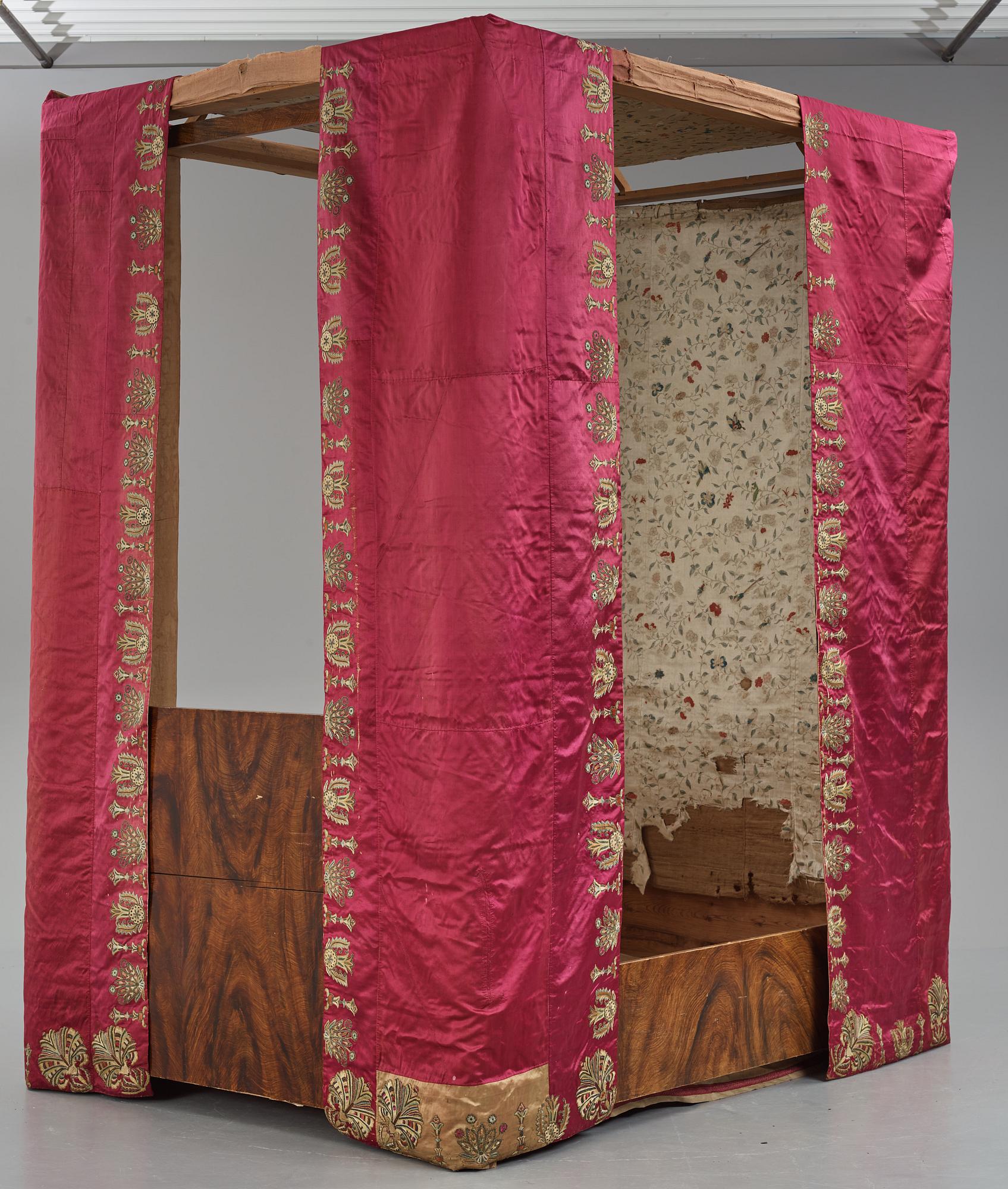 Four-poster bed, called "Axel Oxenstiernas bed", probably 18th century.