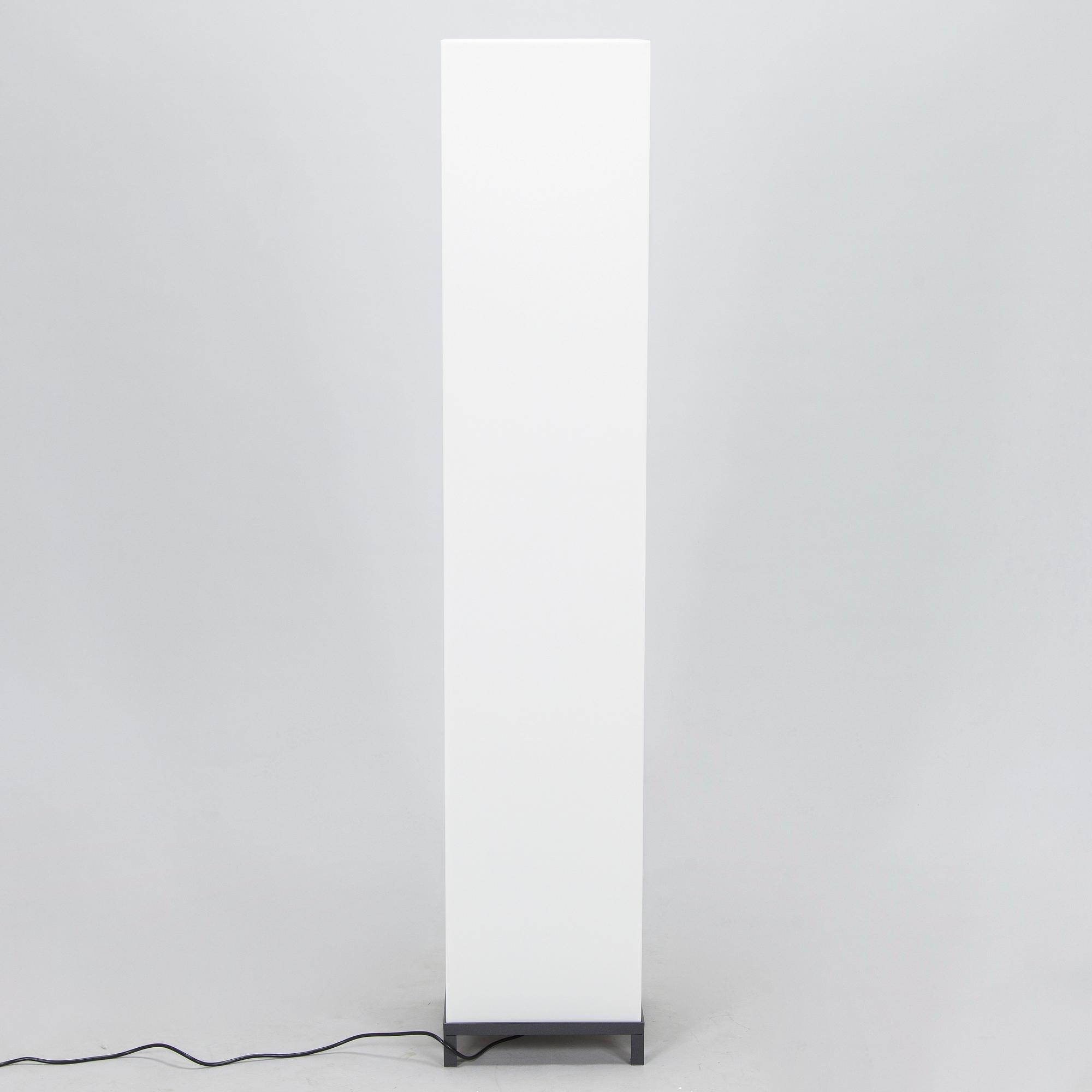 Maurizio Peregalli, golvlampa, "Starcube" för Zeus Noto. Formgiven 1998.
