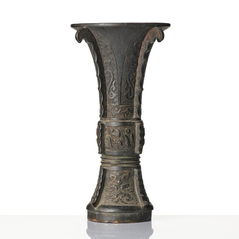 An archaistic bronze vase, Gu, late Ming dynasty/early Qing dynasty.