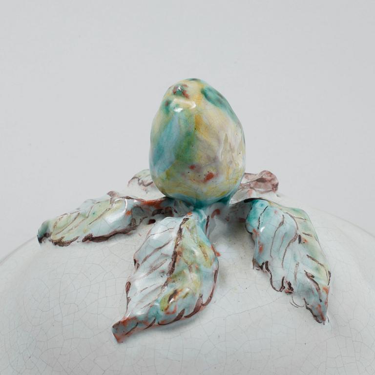 A unique earthenware soup terrine by GABRIEL BURMEISTER for Upsala Ekeby, dated 1921.