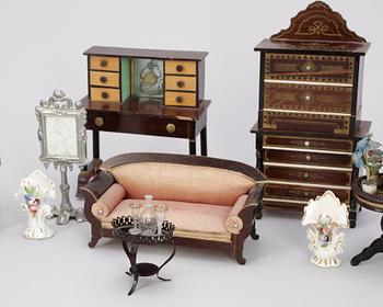 PARTI DOCKSKÅPSMÖBLER, 15 delar m div tillbehör, bla Walterhasen, Tyskland, samt Alexis Westerdahl, Stockholm, 1800-tal.